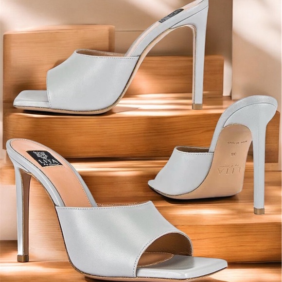 LITA BY CIARA Womens Sandals EU 40 Silver Solid Square Toe Leather Slide Formal - Picture 2 of 15